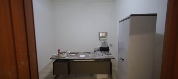 3 rooms Apartment in Catania, Italy No. 167830 5