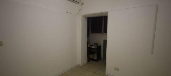3 rooms Apartment in Catania, Italy No. 167830 7
