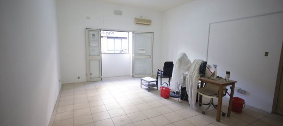 3 rooms Apartment in Catania, Italy No. 167830 20