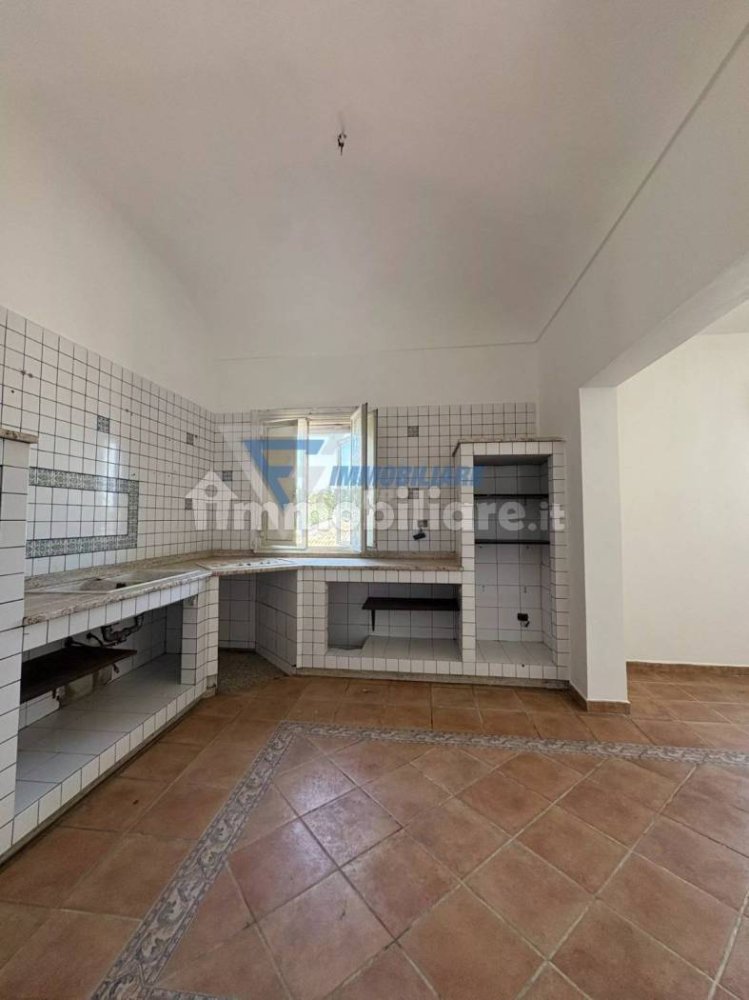 4 bedrooms Villa in Syracuse, Italy No. 280673