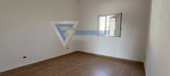 4 bedrooms Villa in Syracuse, Italy No. 280673 3