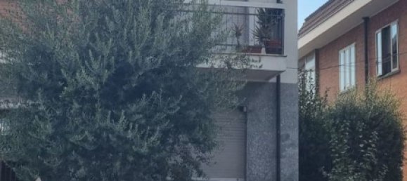 2-salle Appartement à Collegno, Italy No. 277348 10