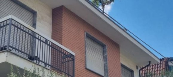 2-salle Appartement à Collegno, Italy No. 277348 11