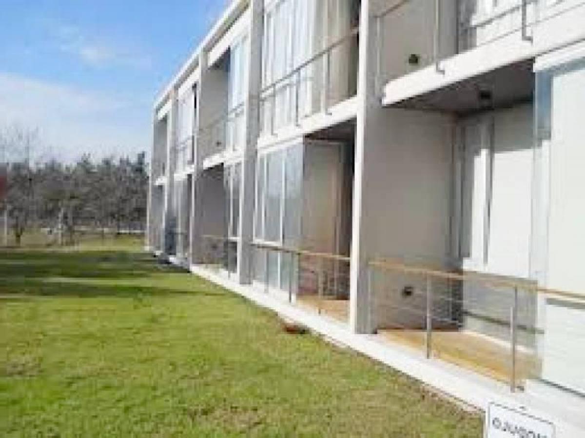 49m² Office in Tigre, Argentina No. 109359