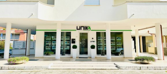 3غرفة عقار تجاري في Porto San Giorgio, Italy رقم 349565 11