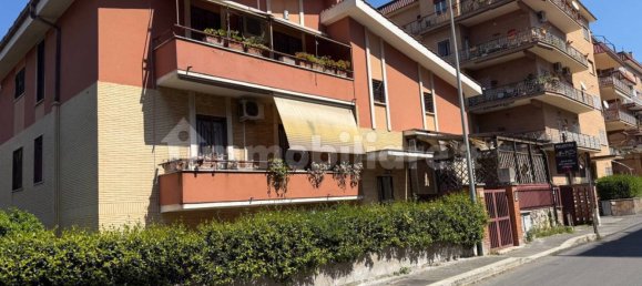 3 bedrooms Apartment in Rome, Italy No. 318355 2