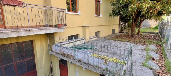 3 bedrooms Villa in Montichiari, Italy No. 333063 20