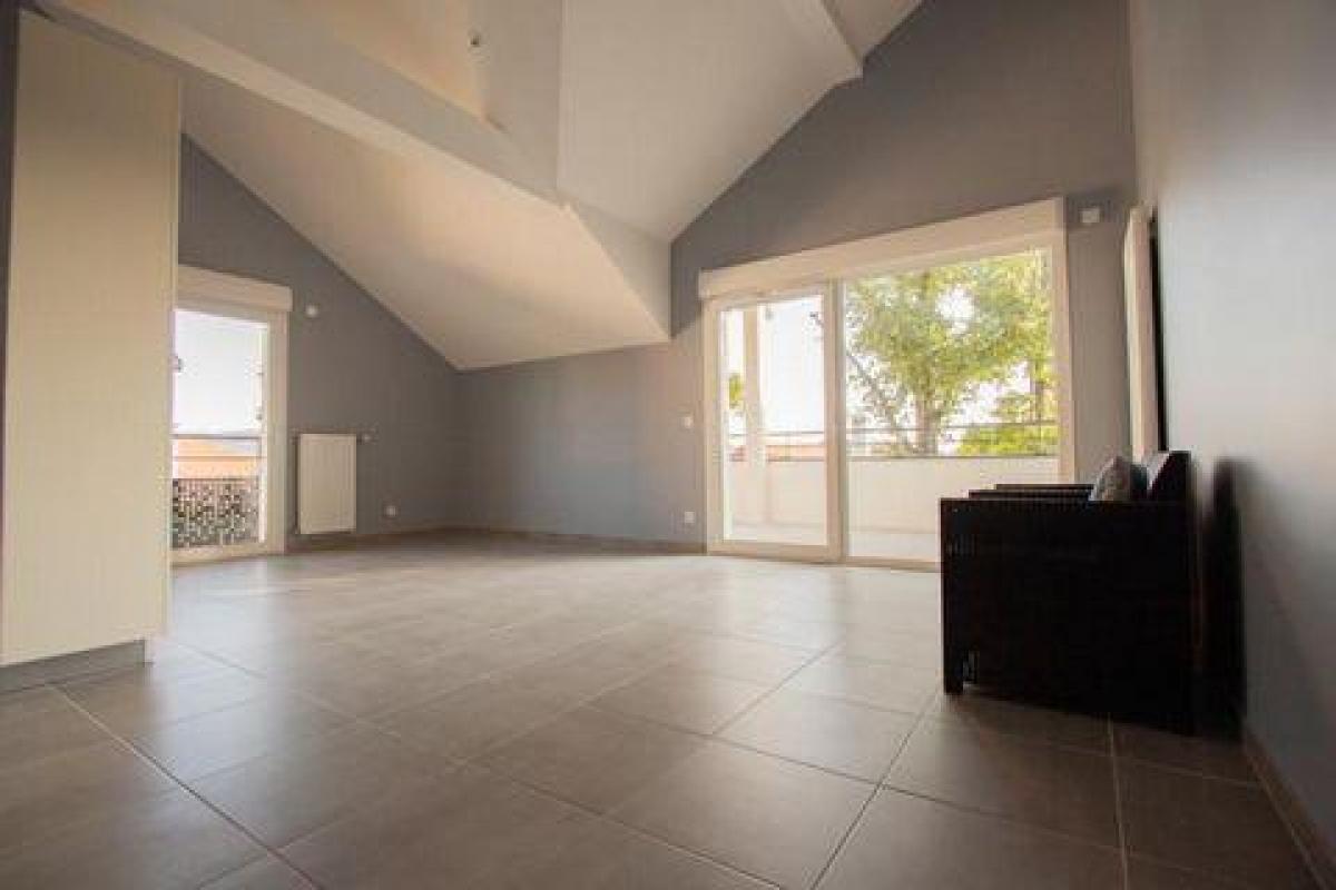 4 bedrooms Condo in Poisy, France No. 24338