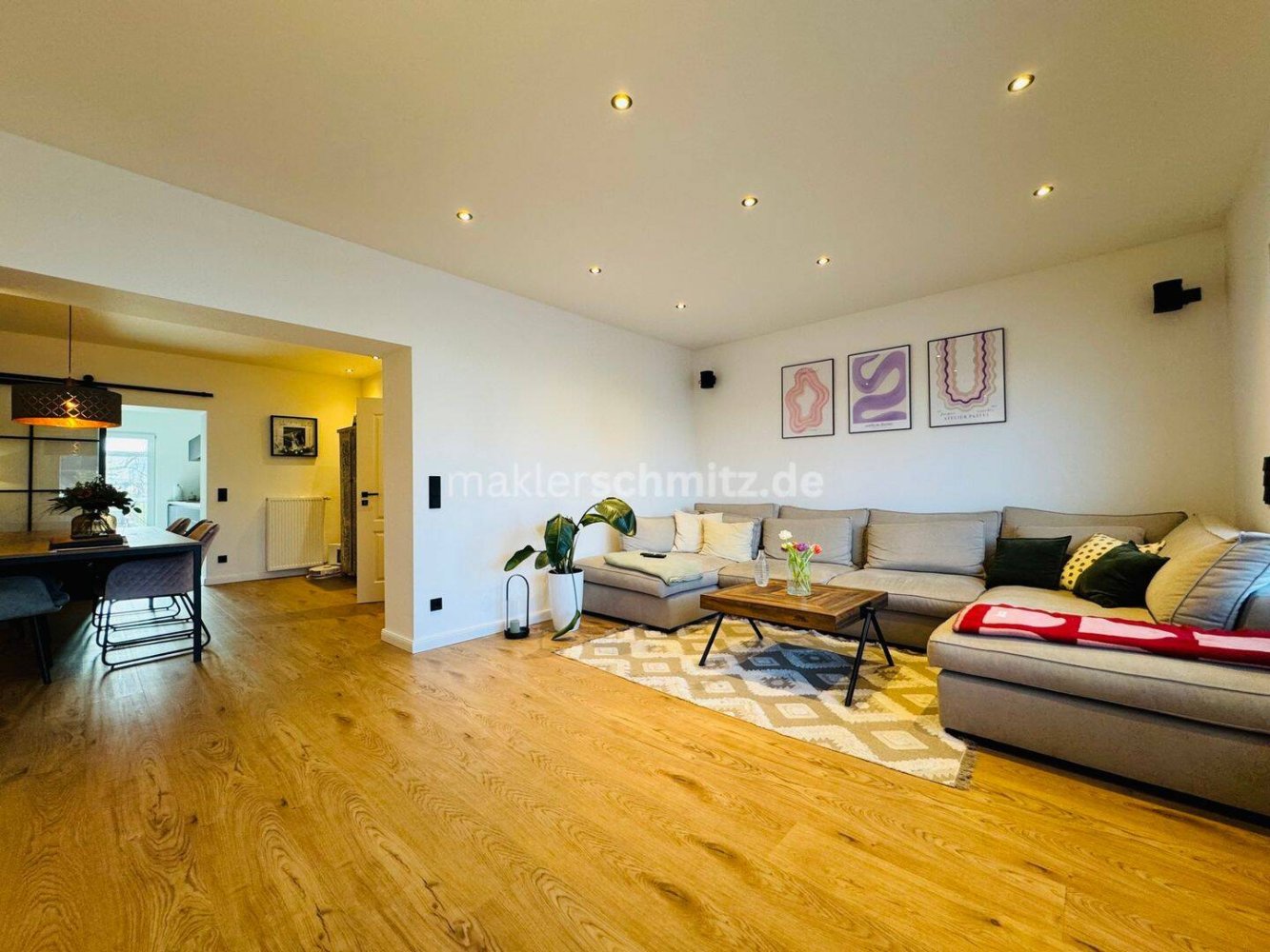 3 bedrooms Townhouse in Monchengladbach, Germany No. 107965