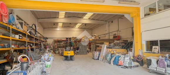 Склад с 4 комнатами в Суизьо, Италия № 309945 10