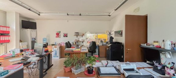 Склад с 4 комнатами в Суизьо, Италия № 309945 14