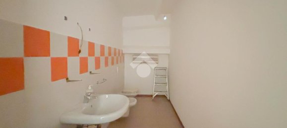 Склад с 4 комнатами в Суизьо, Италия № 309945 20