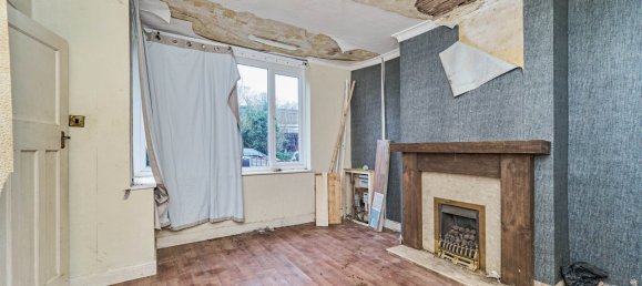 3 bedrooms House in Willenhall, United Kingdom No. 2064 2