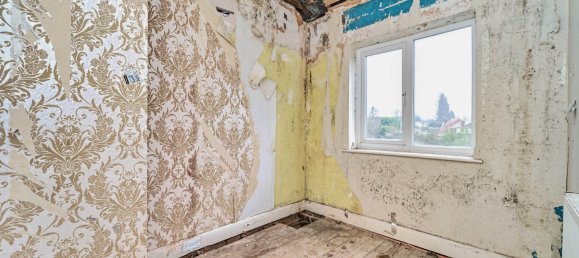 3 bedrooms House in Willenhall, United Kingdom No. 2064 5