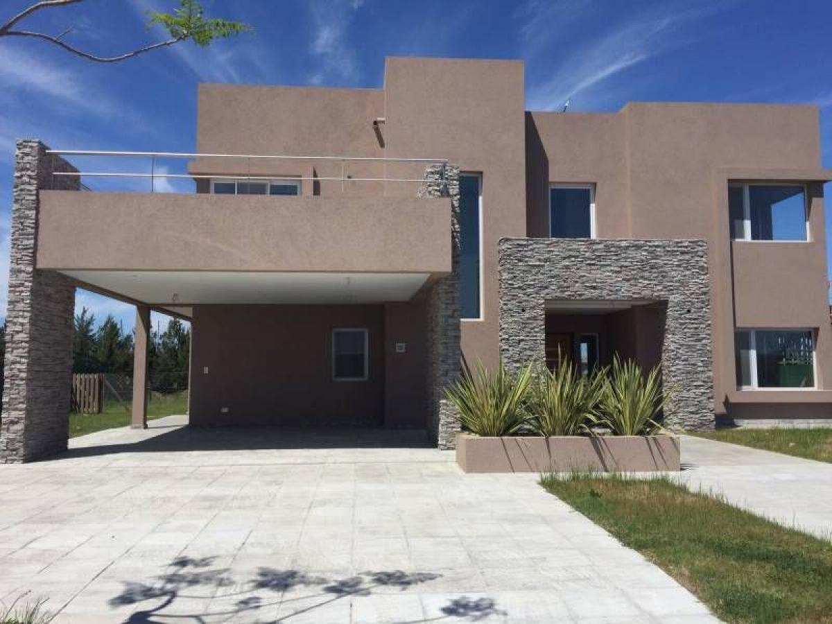 4 bedrooms House in Tigre, Argentina No. 6421