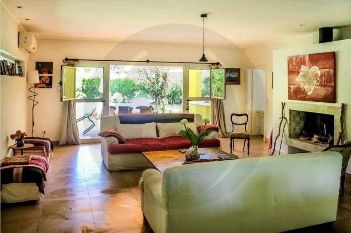 3 bedrooms House in Tigre, Argentina No. 53978