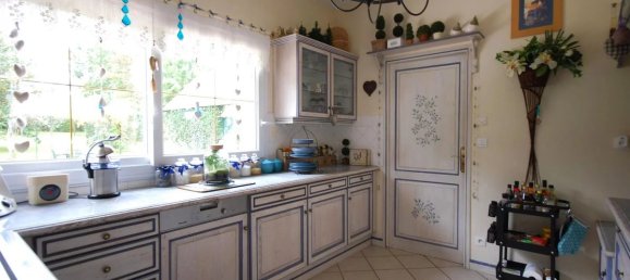 5 غرف نوم منزل في La Ferte-Saint-Cyr, France رقم 85690 6