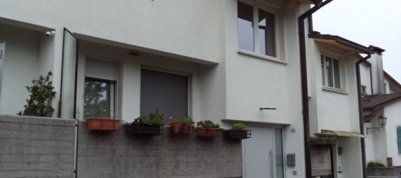 Дом с 9 комнатами в Удине, Италия № 267003 9