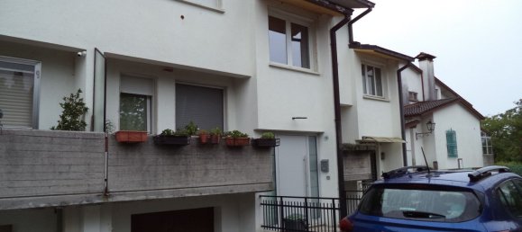 Дом с 9 комнатами в Удине, Италия № 267003 3