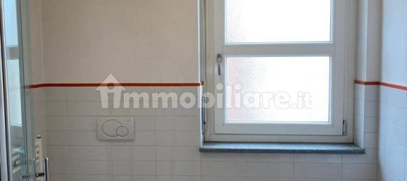 2 bedrooms Apartment in Turin, Italy No. 350250 18