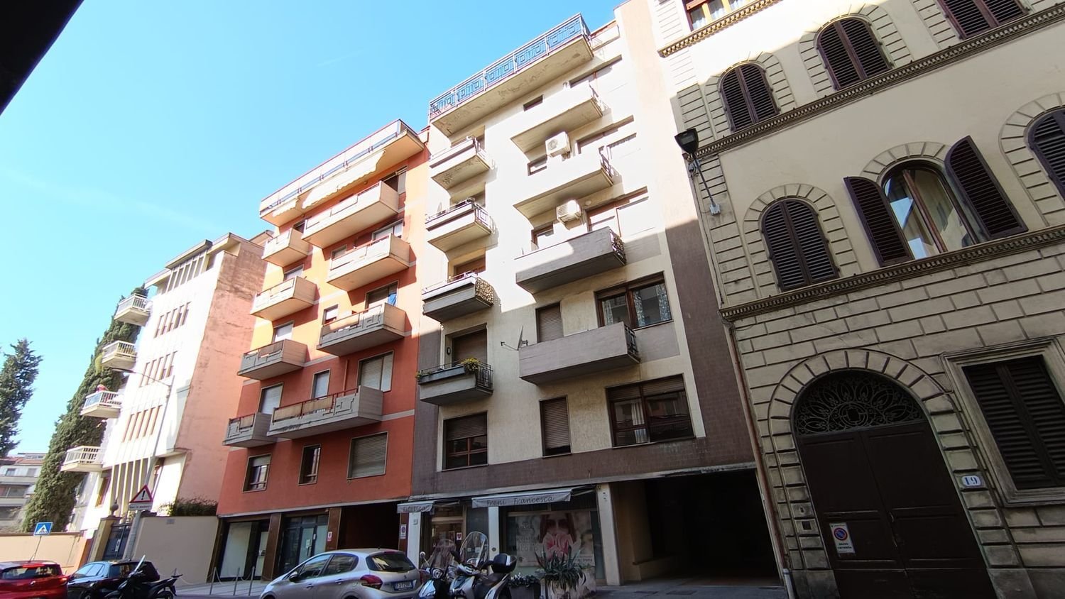 3-Zimmer Wohnung in Florence, Italy, Nr. 110437