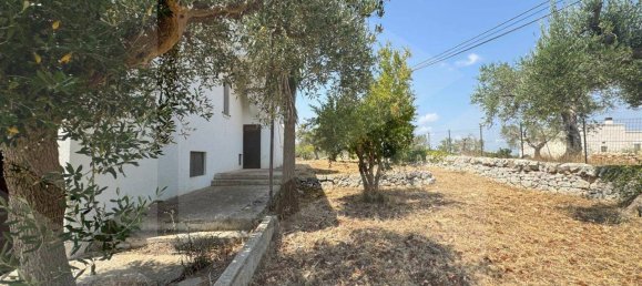 Вилла с 3 комнатами в Монополи, Италия № 28765 25