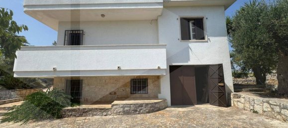 Вилла с 3 комнатами в Монополи, Италия № 28765 2