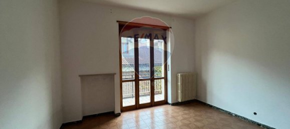 4-salle Appartement à Sparone, Italy No. 105886 6