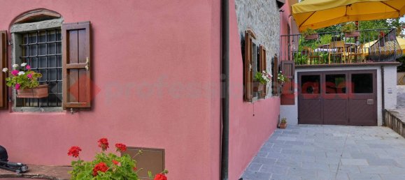 5 rooms Villa in Castelnuovo di Garfagnana, Italy No. 277224 4