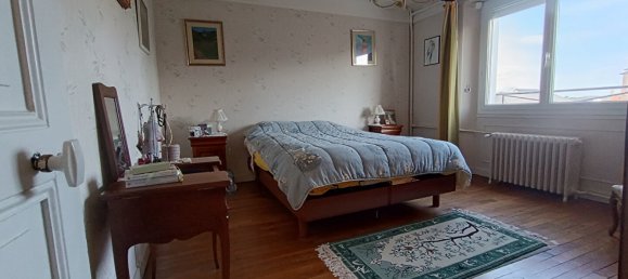 5 bedrooms House in Loury, France No. 56440 10