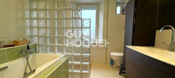 5 bedrooms House in Loury, France No. 56440 9