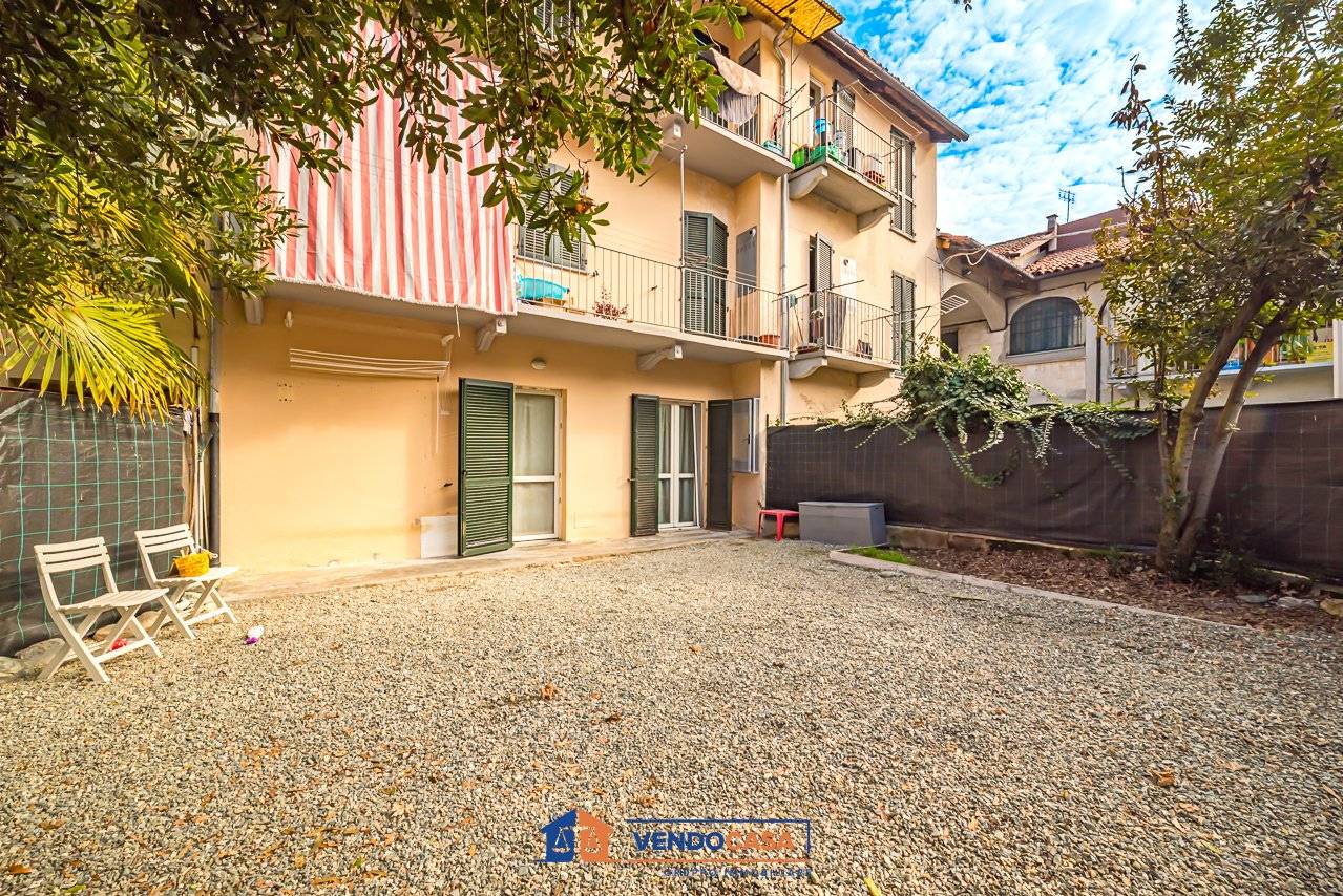 Apartamento de 1 dormitorio en Saluzzo, Italy No. 207400