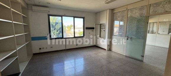 Escritório em Sansepolcro, Italy 879 m² N.º 375187 7