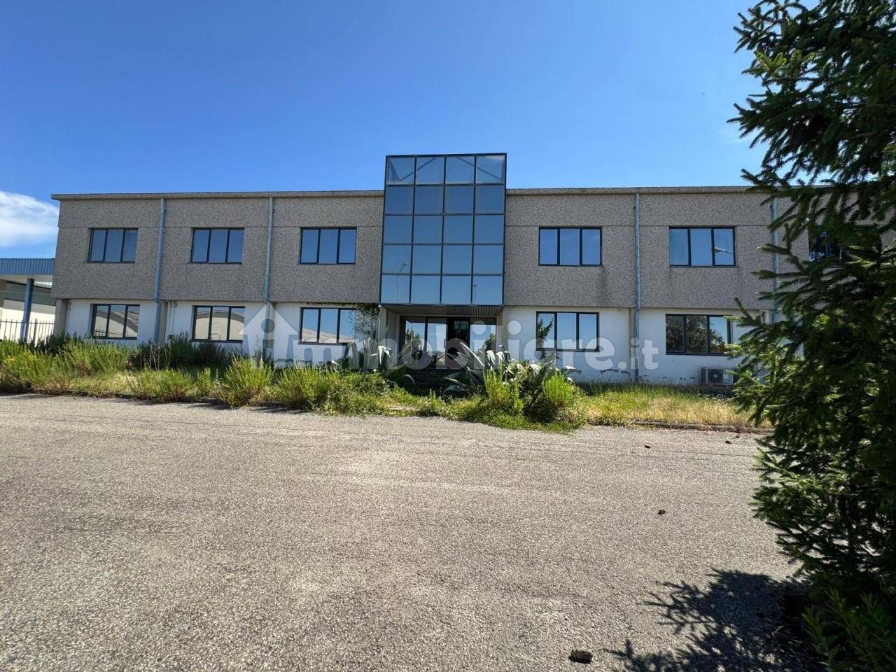 Escritório em Sansepolcro, Italy 879 m² N.º 375187