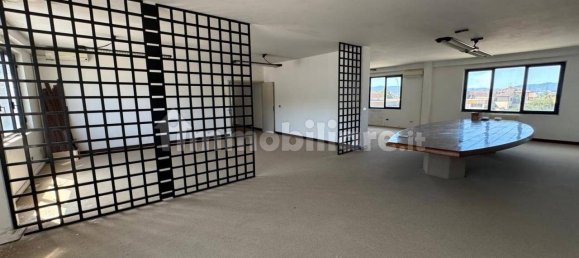 Escritório em Sansepolcro, Italy 879 m² N.º 375187 10