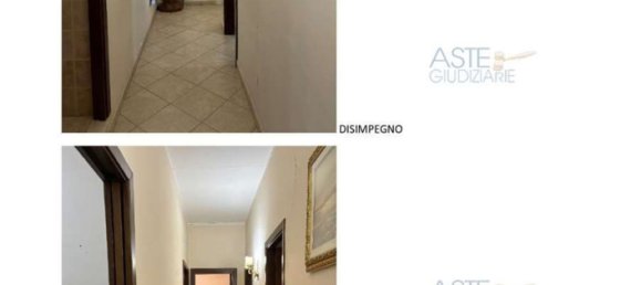 5 rooms Apartment in Naples, Italy No. 10952 5