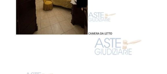 5 rooms Apartment in Naples, Italy No. 10952 7