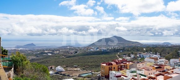 6 bedrooms House in Granadilla, Spain No. 16212 4