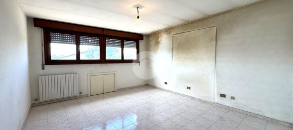 4 bedrooms Villa in Salzano, Italy No. 257629 17