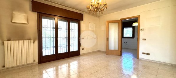 4 bedrooms Villa in Salzano, Italy No. 257629 34