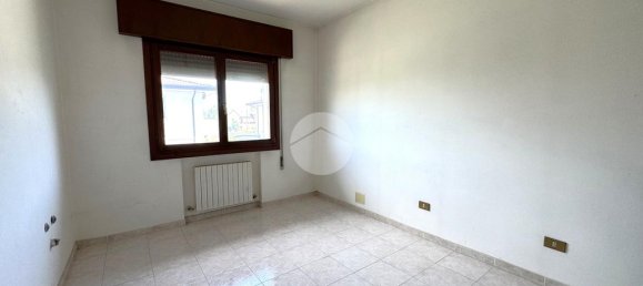 4 bedrooms Villa in Salzano, Italy No. 257629 16