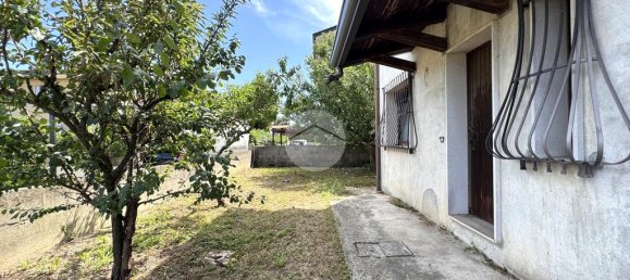 4 bedrooms Villa in Salzano, Italy No. 257629 12