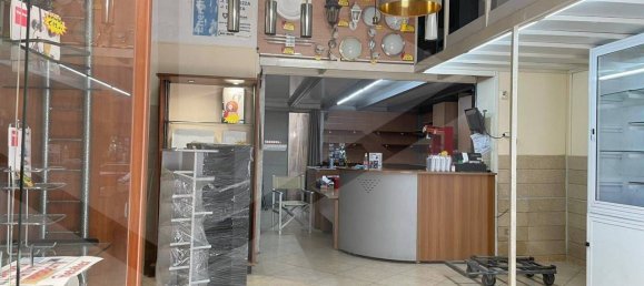 3 rooms Commercial property in Bari, Italy No. 21998 7