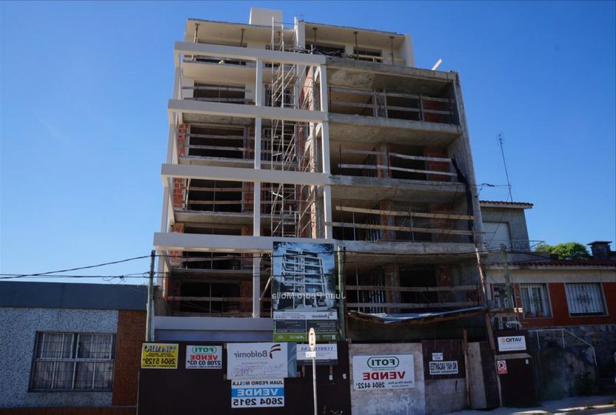 Studio in Montevideo, Uruguay No. 11067