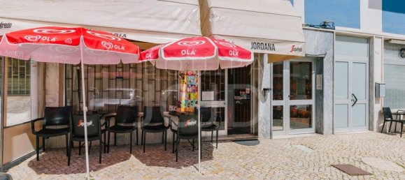 64m² Commercial property in Oeiras, Portugal No. 81070 19