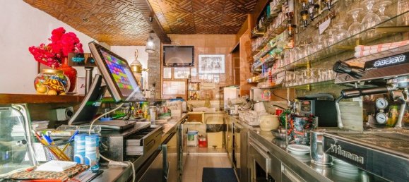 64m² Commercial property in Oeiras, Portugal No. 81070 3