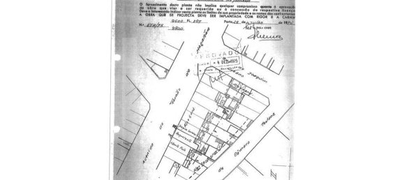 6 bedrooms Building in Porto, Portugal No. 32631 21