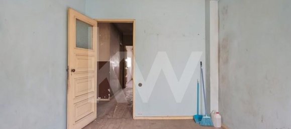 6 bedrooms Building in Porto, Portugal No. 32631 14