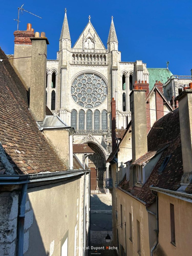 4 bedrooms House in Chartres, France No. 96983