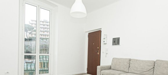4-salle Appartement à Genoa, Italy No. 60413 5